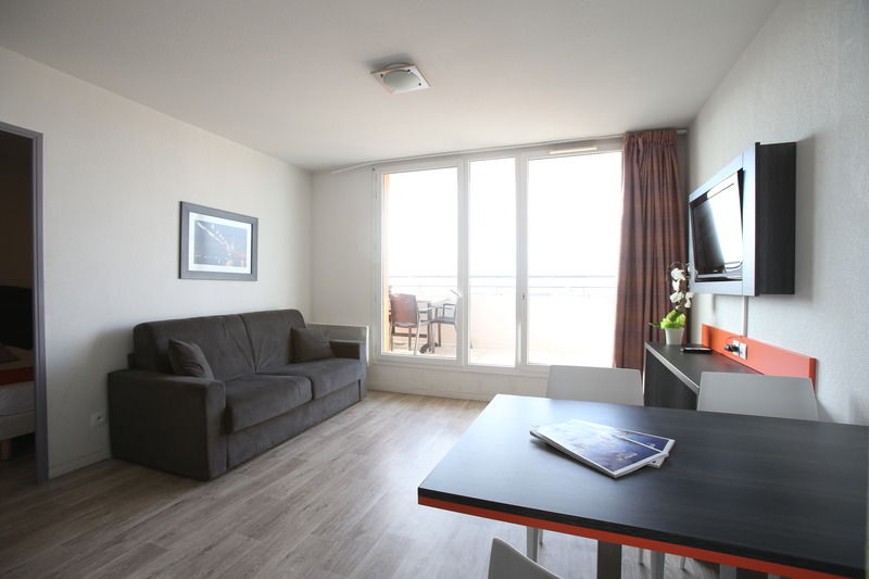 Adonis Paris Sud Aparthotel Chevilly-Larue Exterior foto